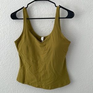 Lululemon Waist length shelf tank
